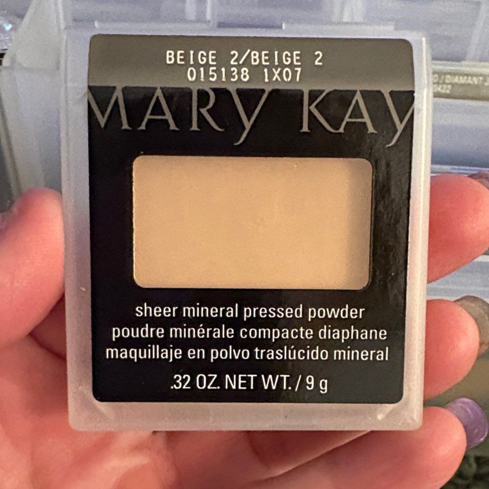 Mary Kay Sheer Mineral Pressed Powder - Beige 2